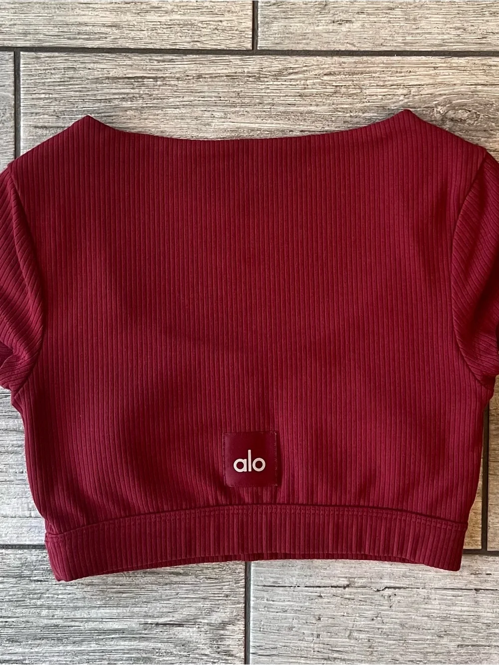 Alo Yoga Blissful Henley Top Womens Size XS Burgundy Built In Sports Bra